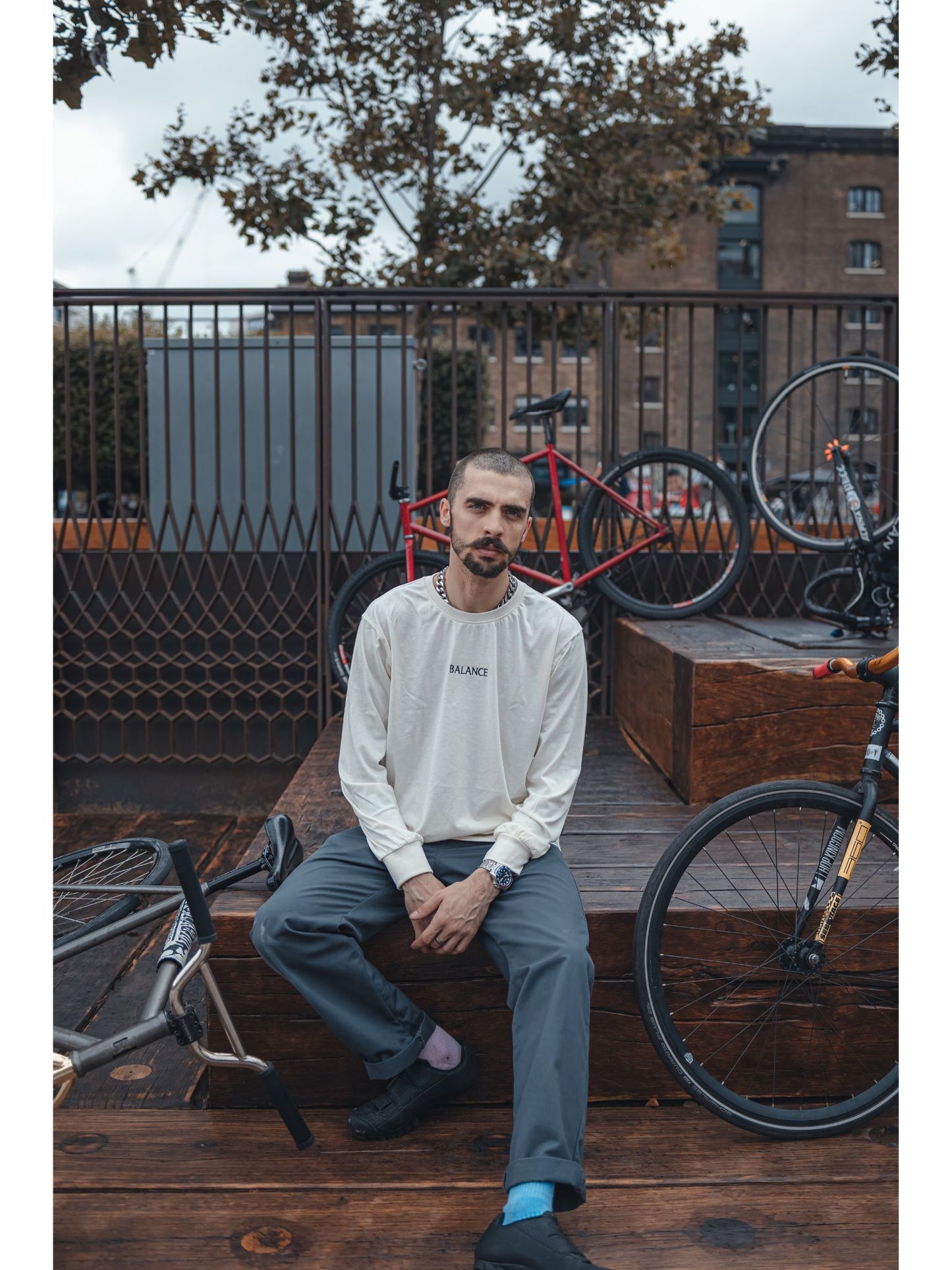 CLASSIC LONG SLEEVE TEE